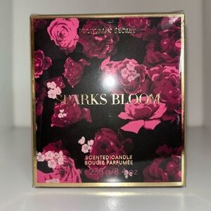 Victoria’s Secret Sparks Bloom Scented Candle NEW